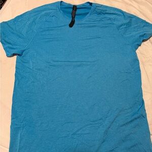 Men’s lululemon metal vent tech tshirt - size XL
